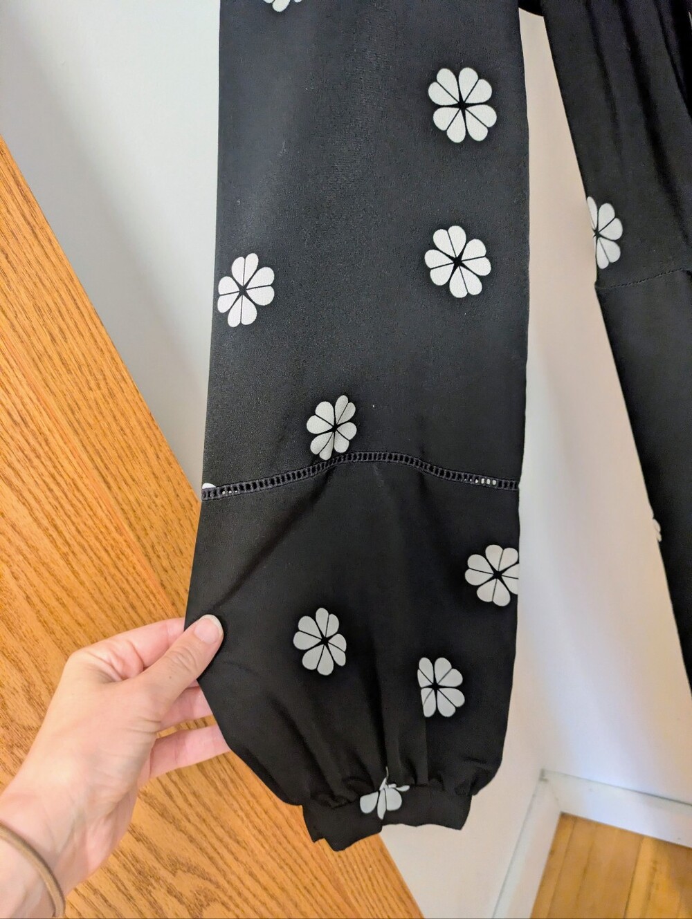Kate Spade Clover Toss Spade Print Wrap Dress Black/White size 6 - Picture 4 of 7